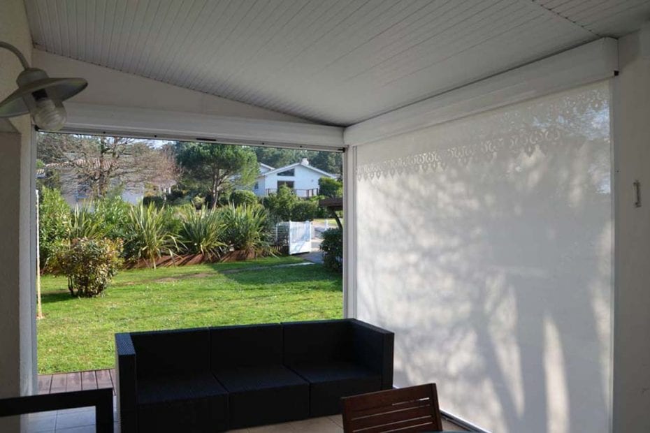 Store de protection micro perforé