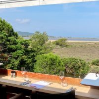 Bâche pour fermer une pergola du restaurant le welcome café